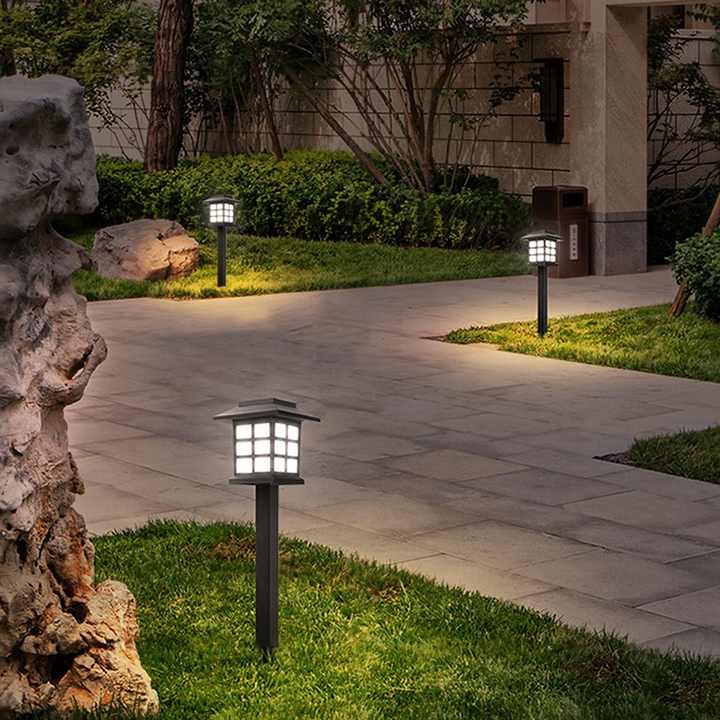 solar-outdoor-courtyard-light