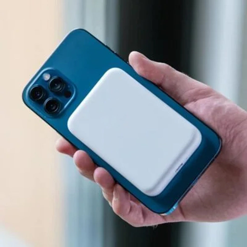 magnetic-charger-compatible-with-apple-android